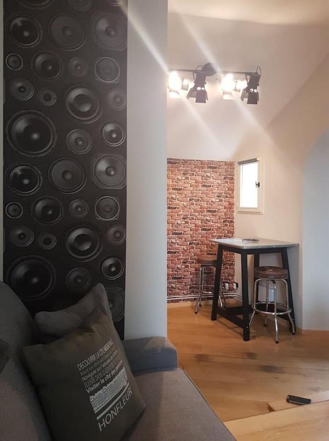 Le Rock Studio Онфлер Екстер'єр фото
